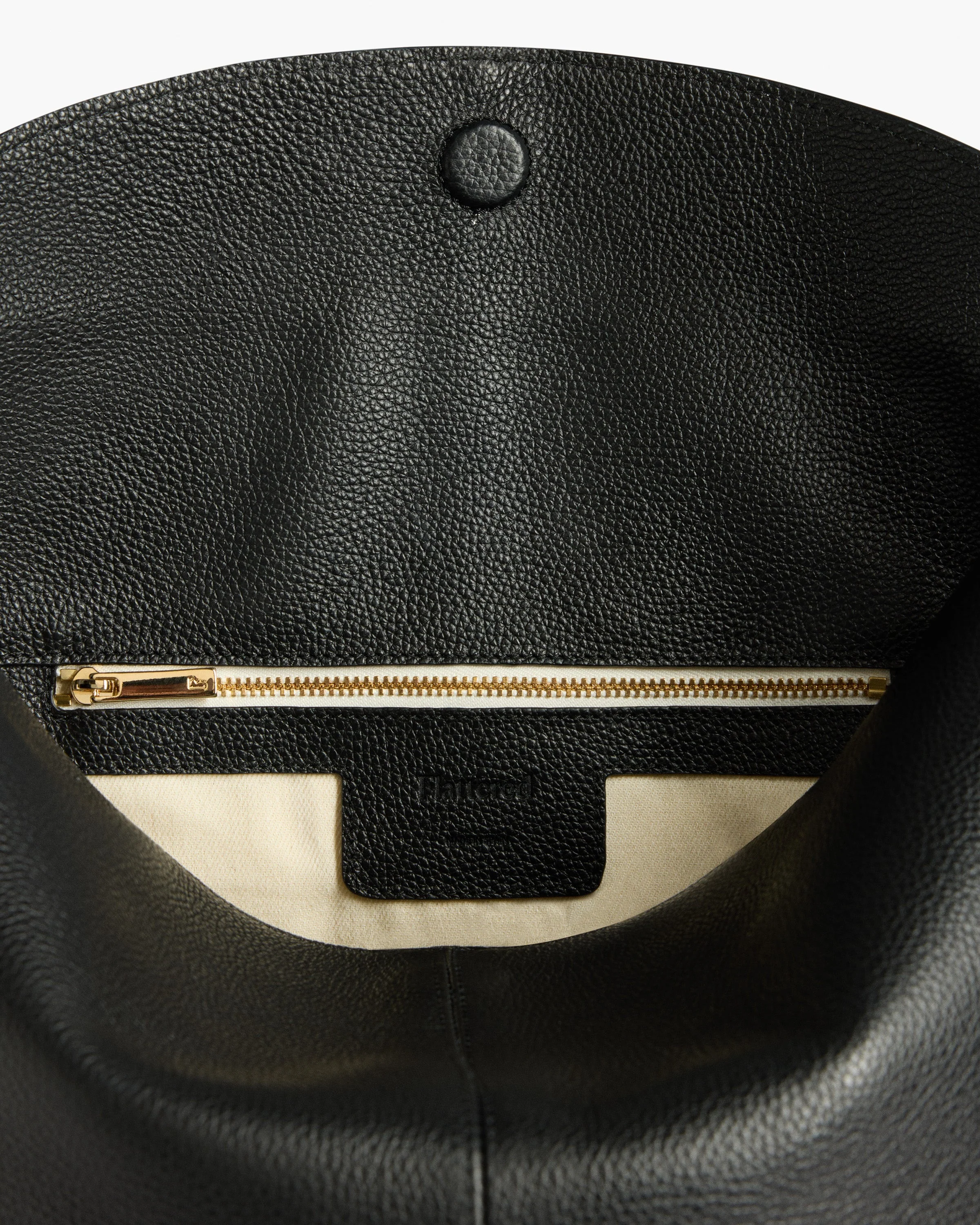 Alda Grande Shoulder Bag Grained Leather Black - Image 5