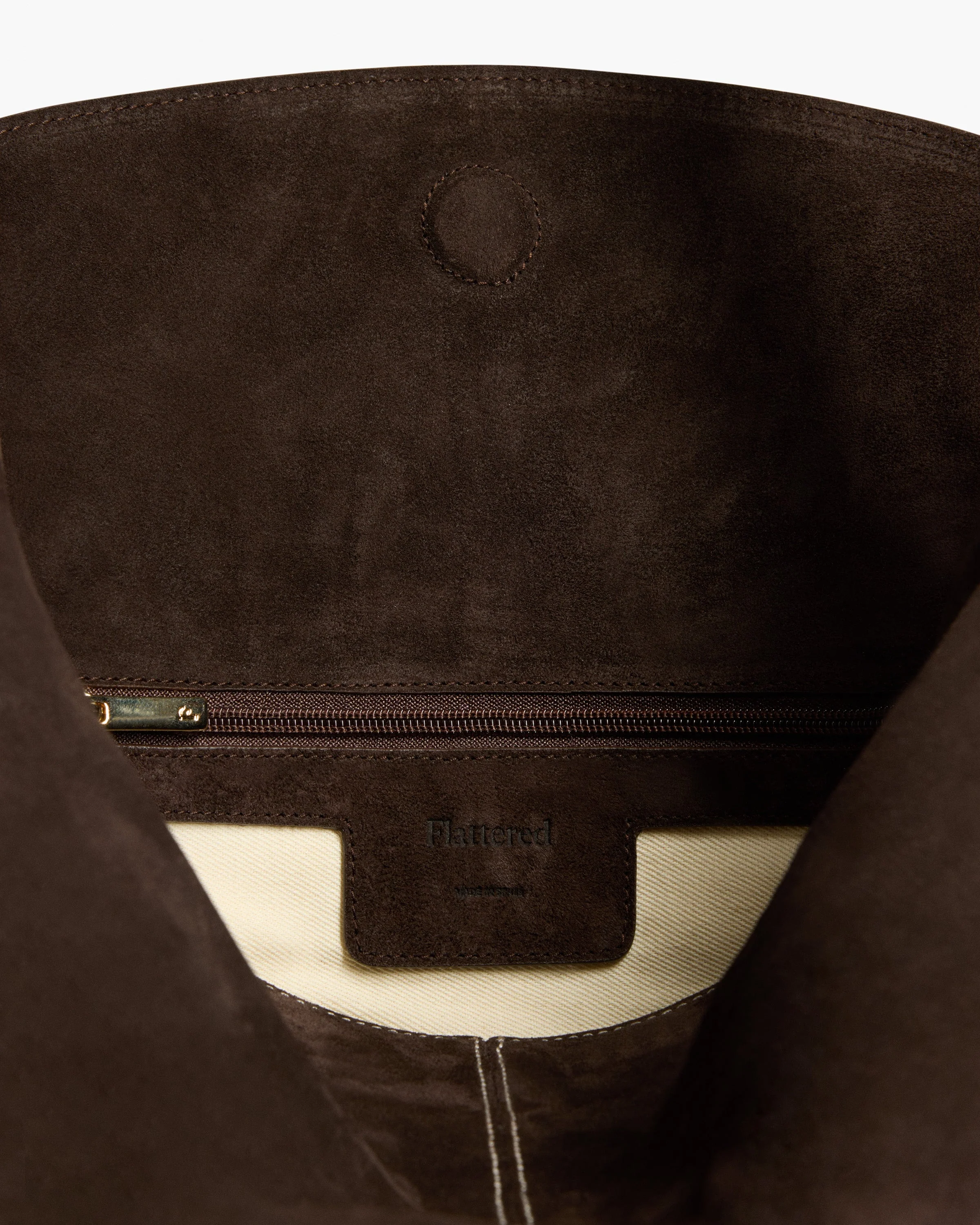 Alda Grande Shoulder Bag Suede Chocolate - Image 4