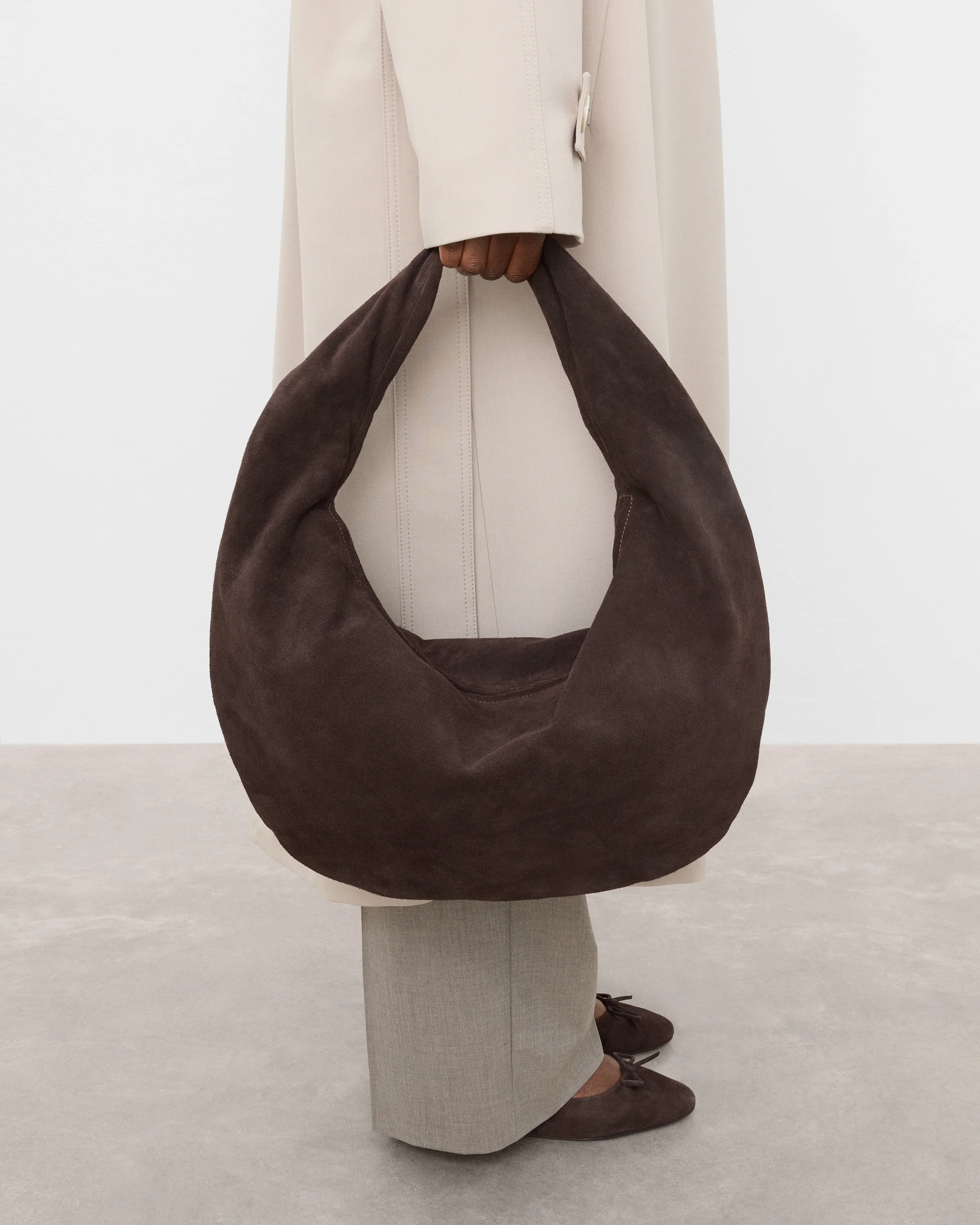 Alva Shoulder Bag Suede Chocolate - Image 3