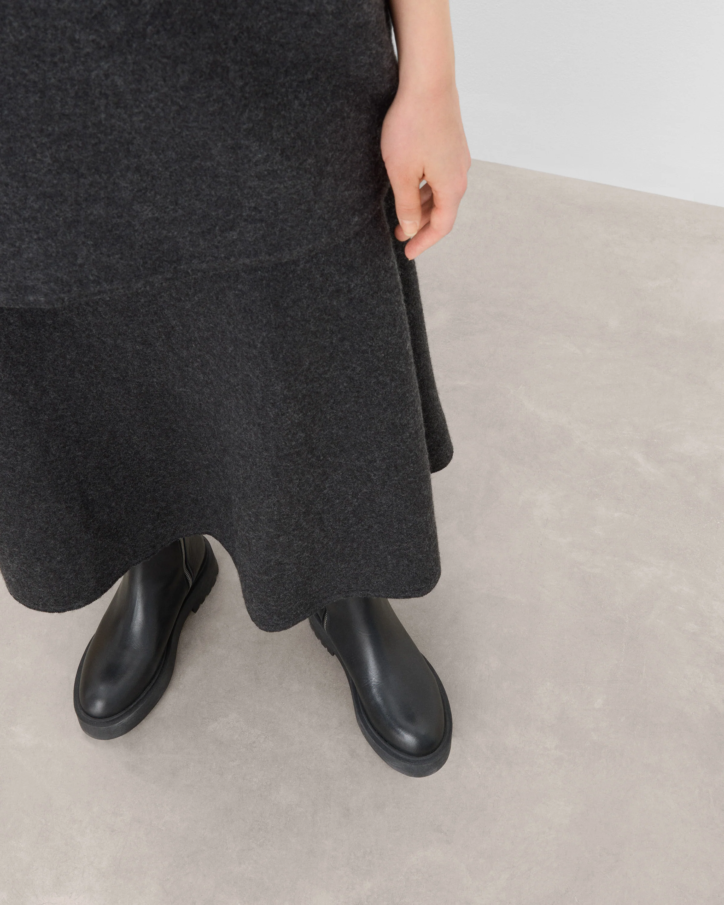Assia Leather Black - Image 3