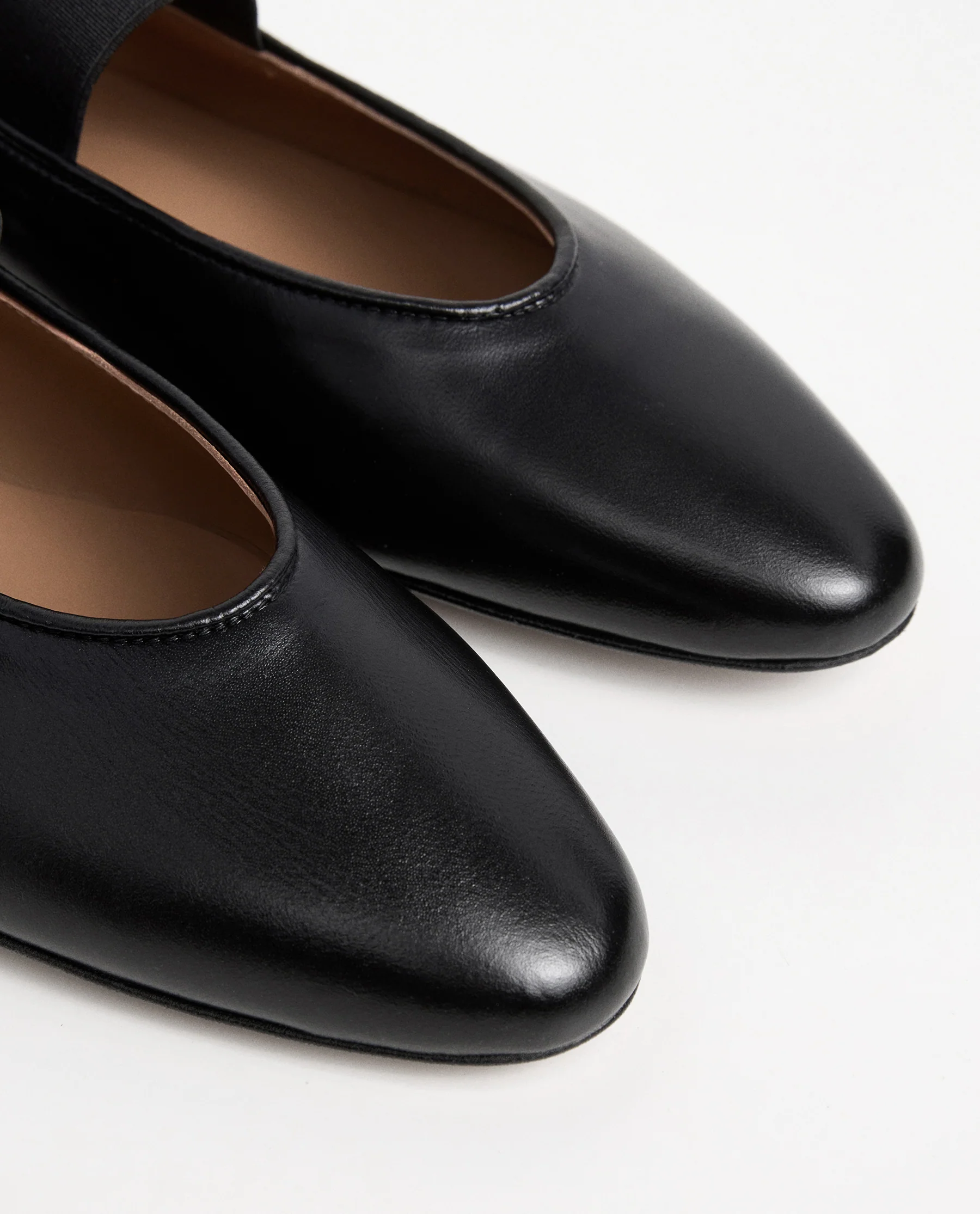 Bree Leather Black - Image 6