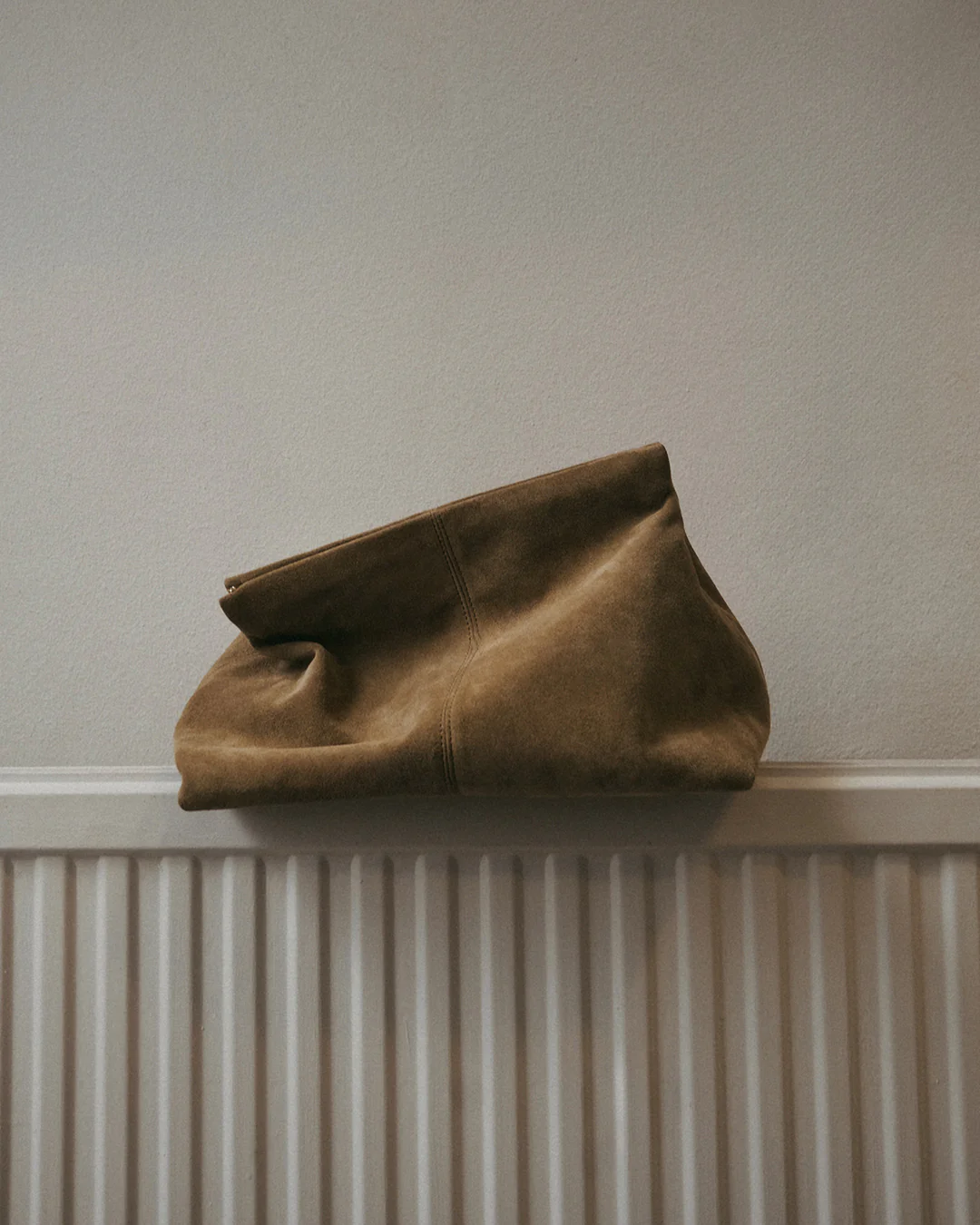 Clay Clutch Suede Sand - Image 8