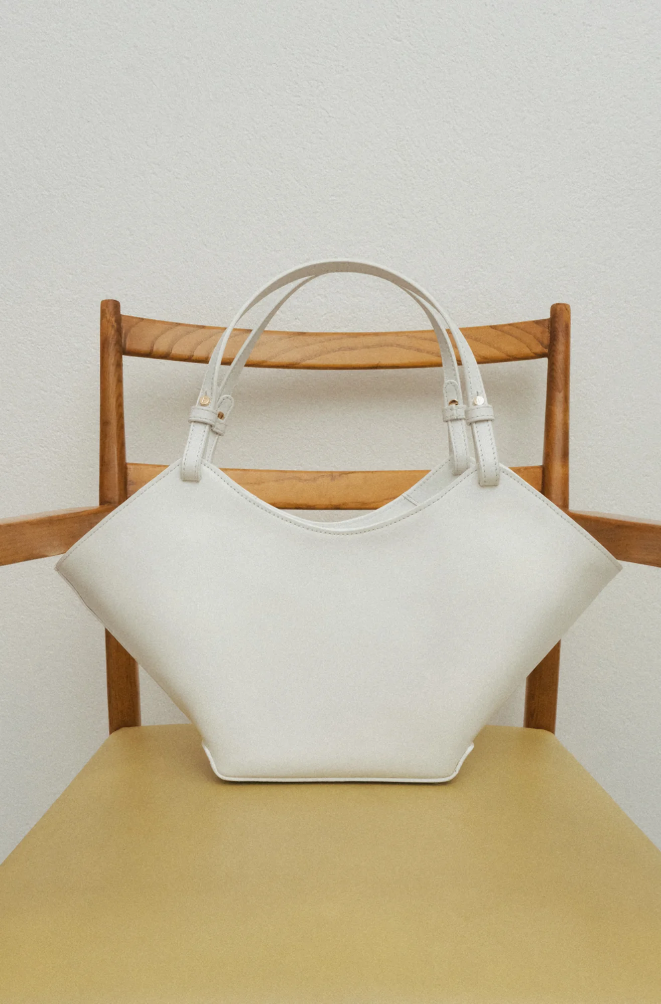 Dilba Mini Tote Bag Leather White - Image 10