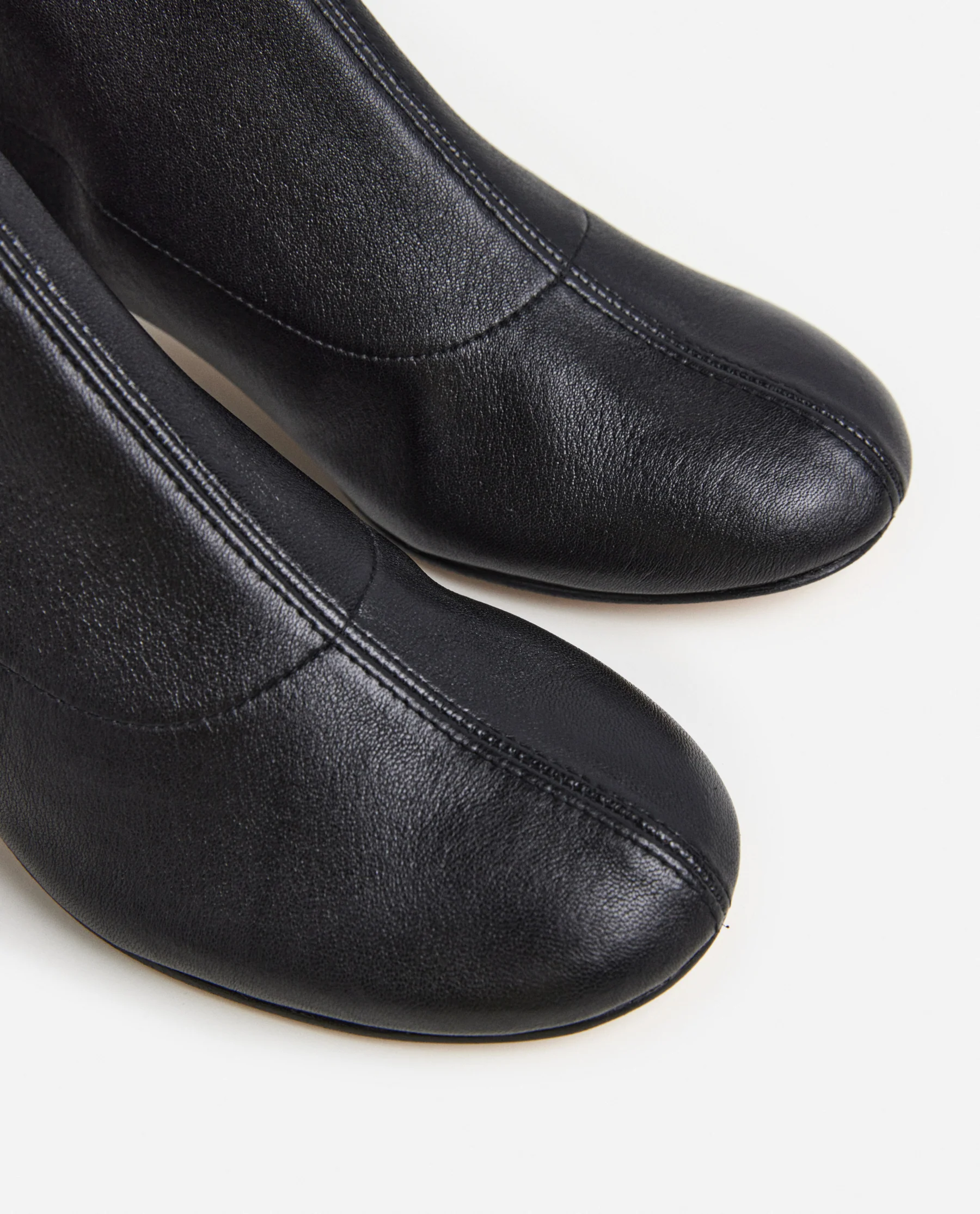 Ember Leather Black - Image 9