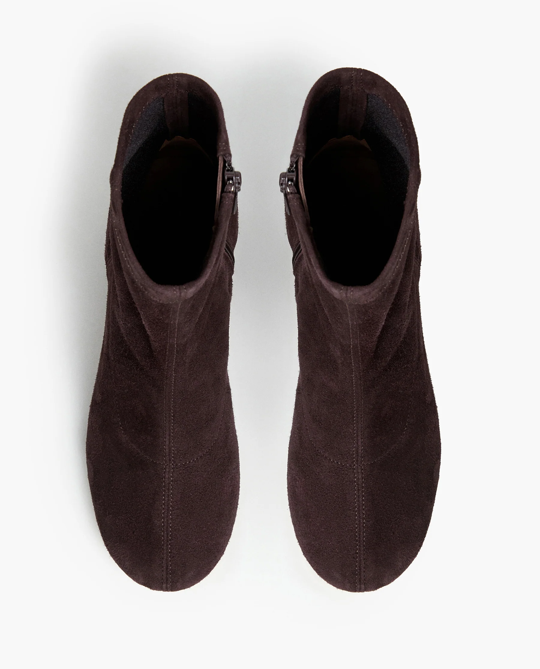 Ember Suede Chocolate - Image 3