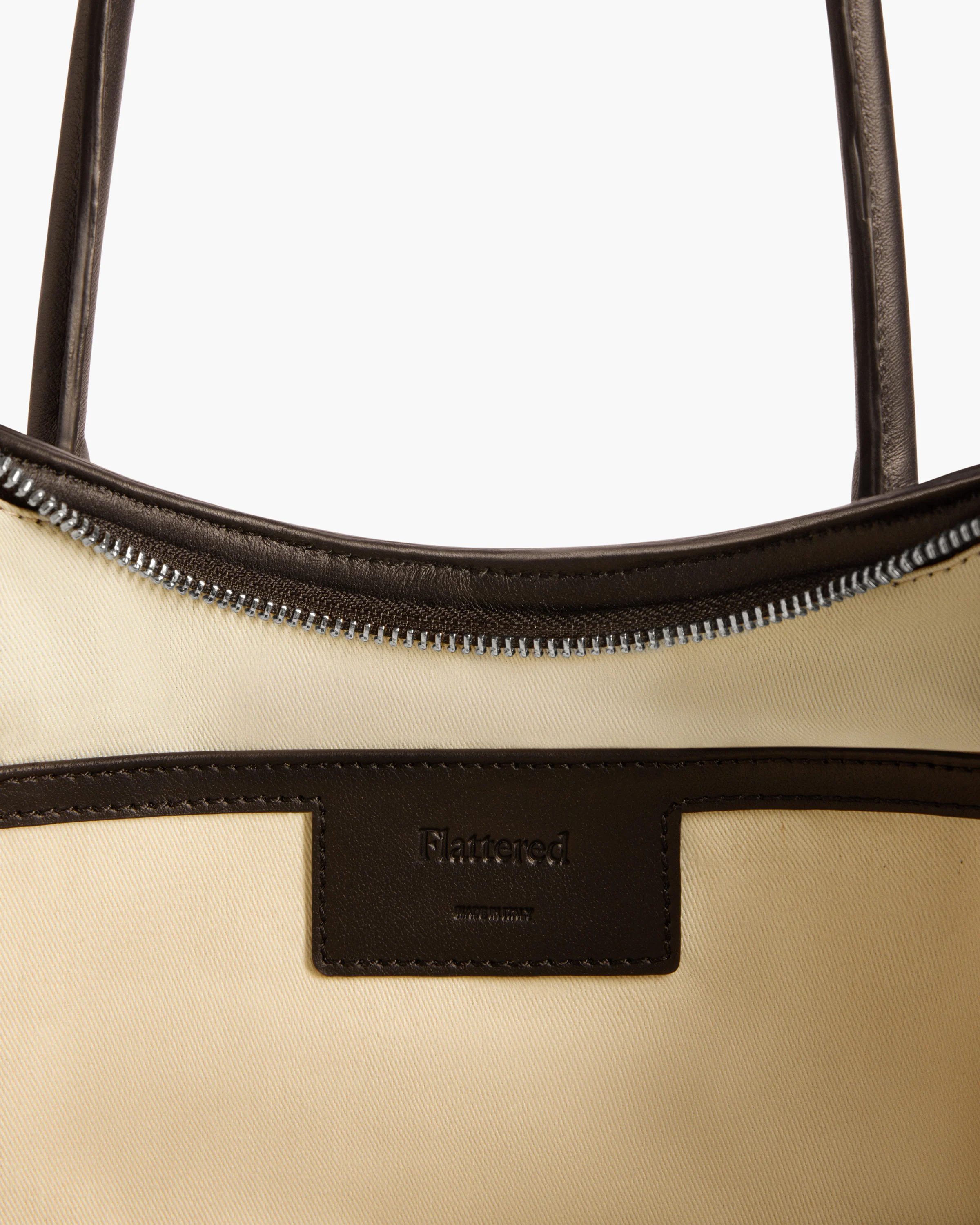 Gaia Tote Bag Leather Chocolate - Image 4