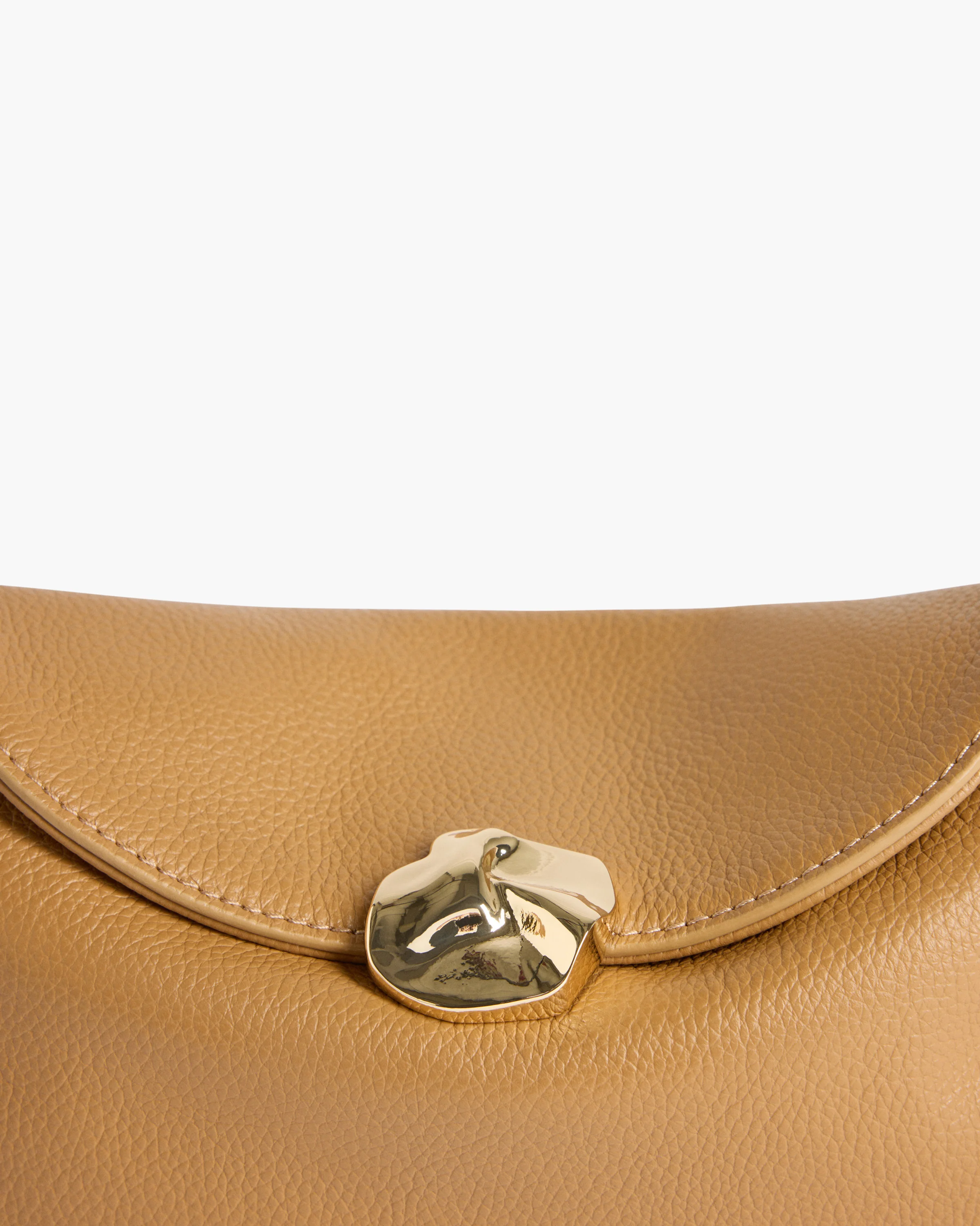 Hanna Clutch Grained Leather Cognac - Image 4