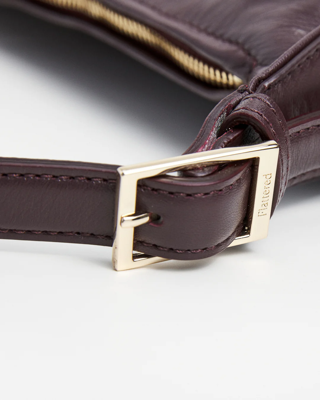 Irma Shoulder Bag Leather Burgundy - Image 6