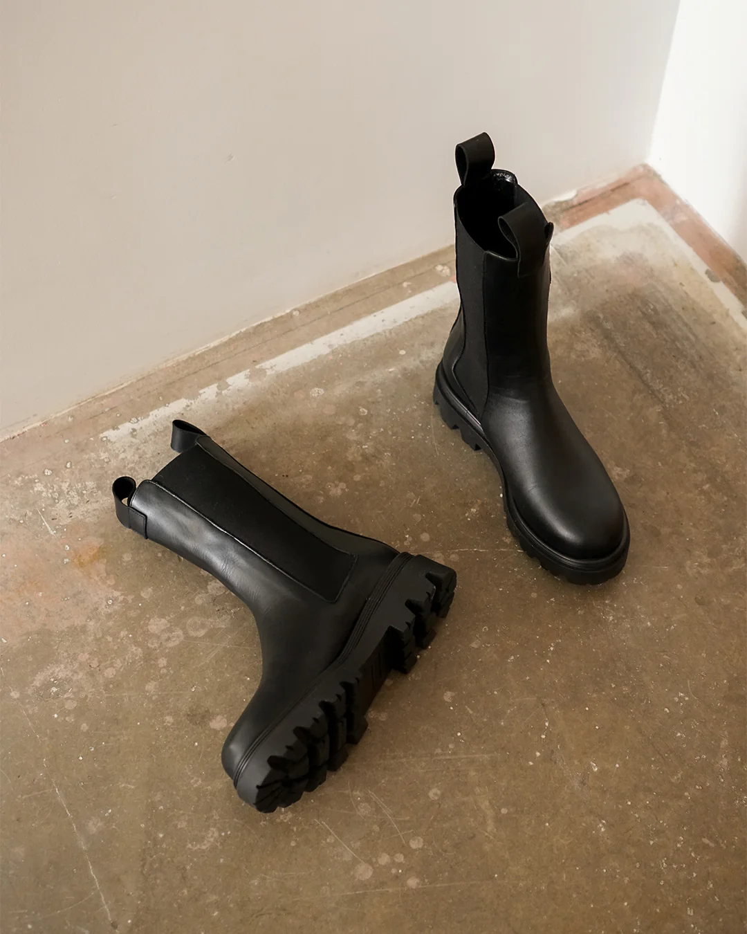 Lia Leather Black - Image 6