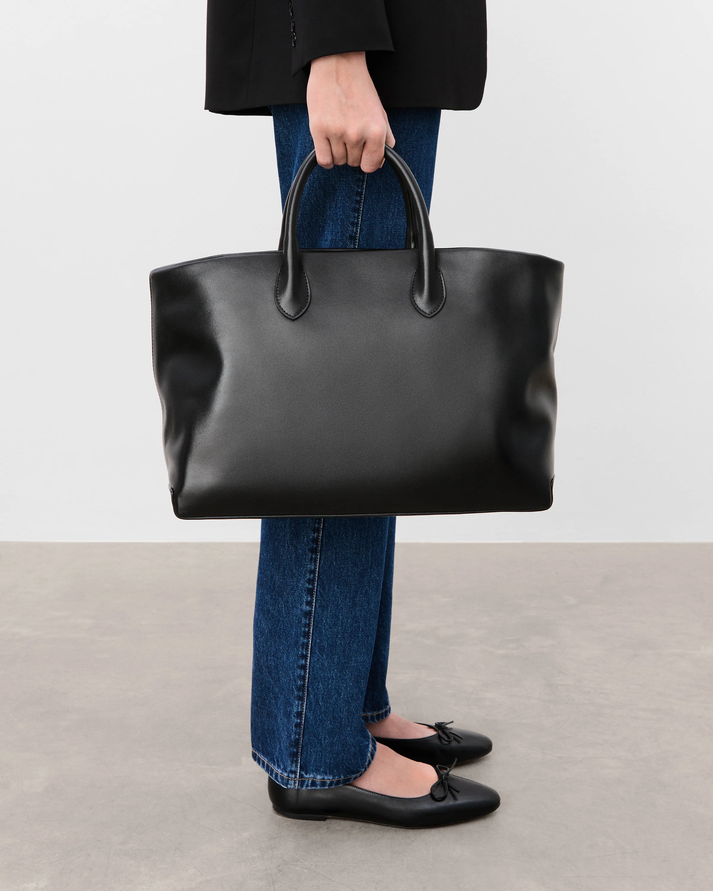 Lola Tote Leather Black - Image 3
