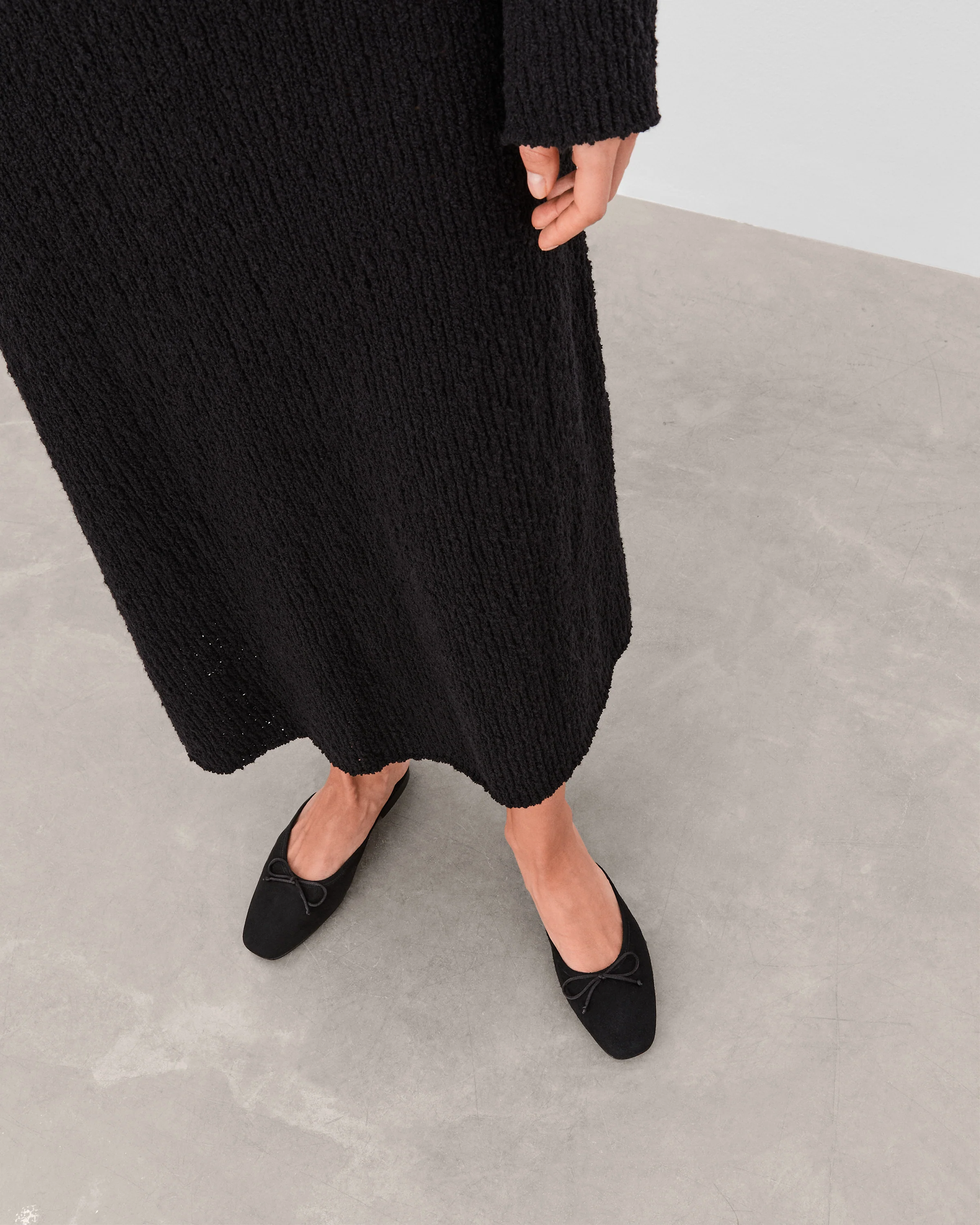 Malva Suede Black - Image 3