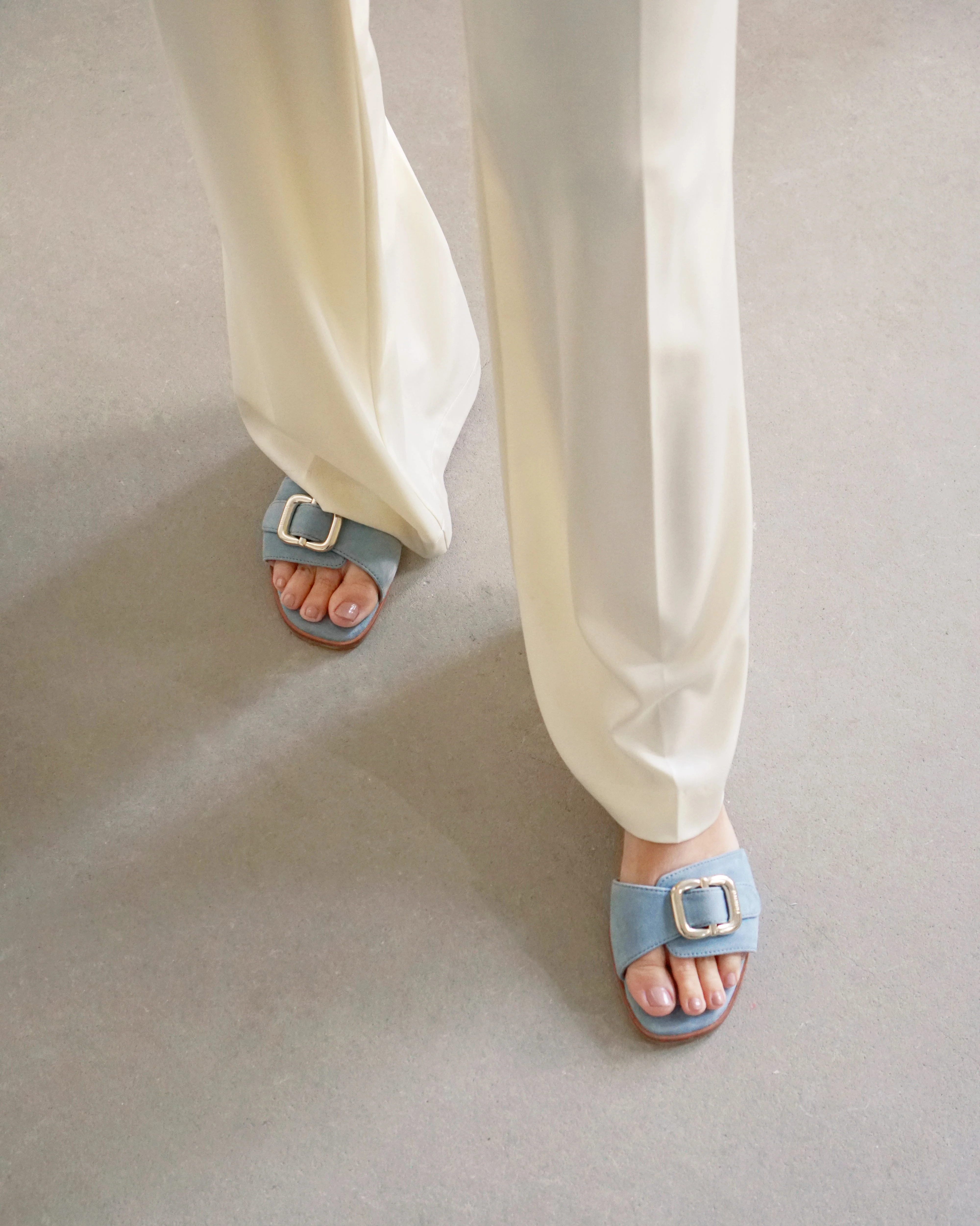 Mimi Suede Blue - Image 2