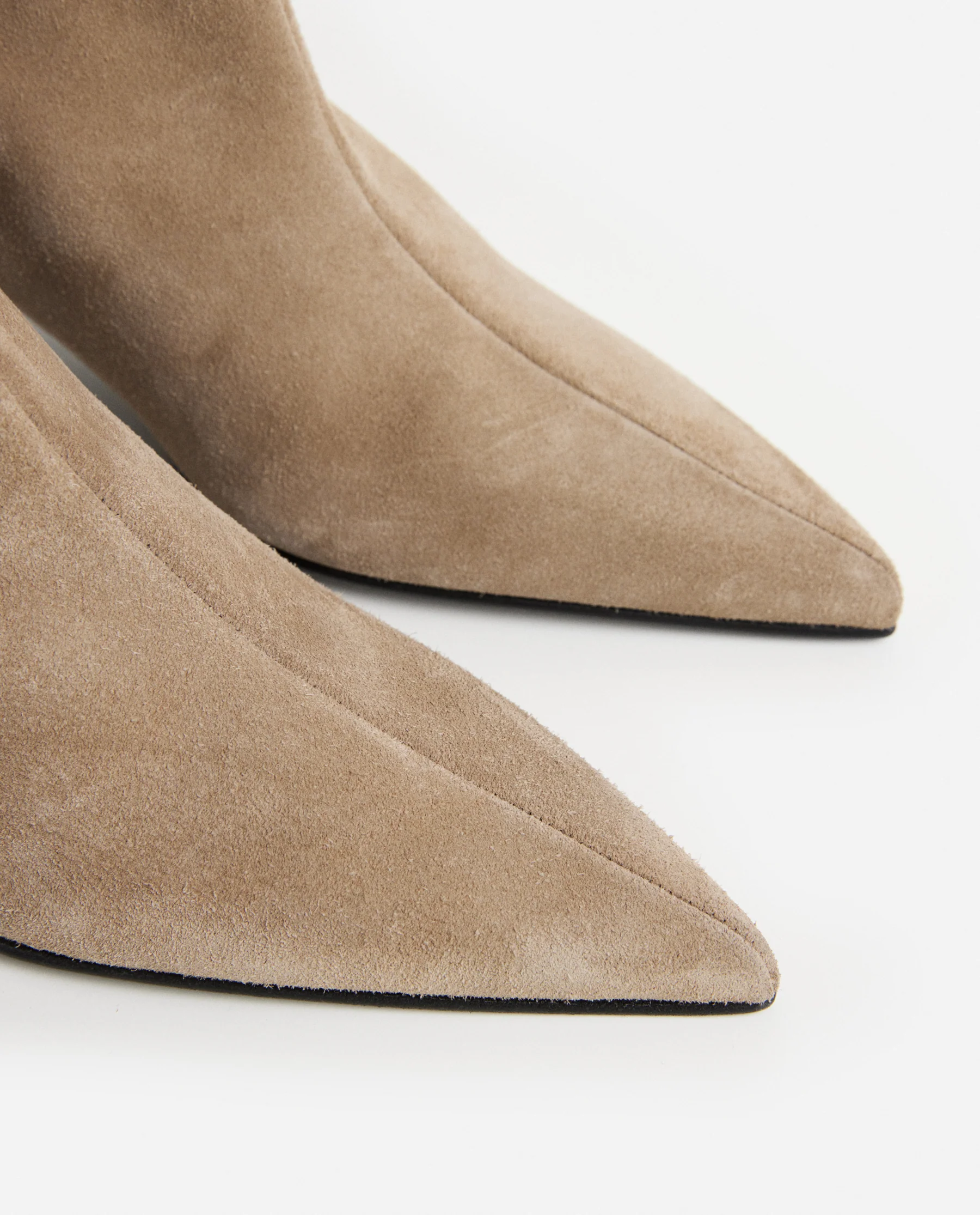 Nour Suede Sand - Image 9