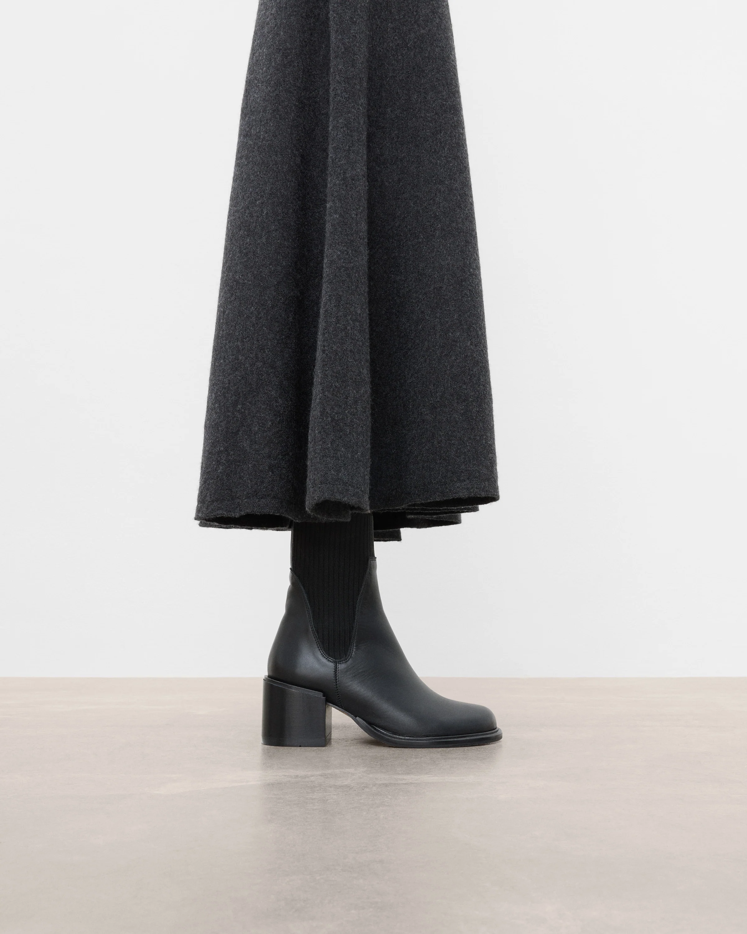 Quinn Leather Black - Image 3